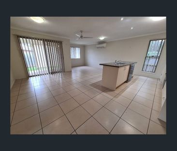 Morayfield Duplex with Security and Pool - Photo 6