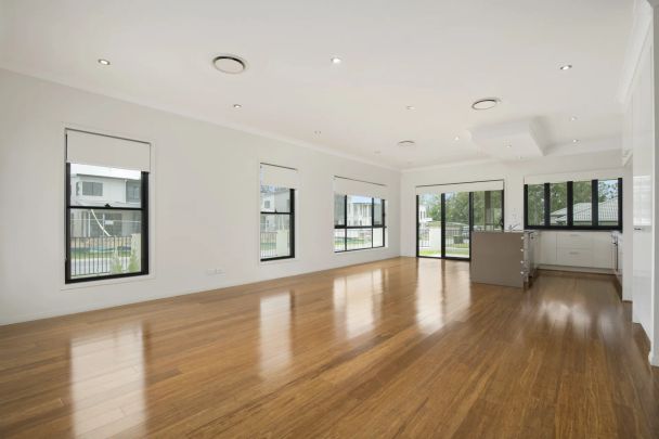 23 Serendipita Street, Bridgeman Downs. - Photo 1