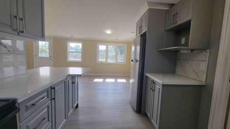 661 Newburgh Rd, Napanee, ON K7R 3L2 - Photo 3