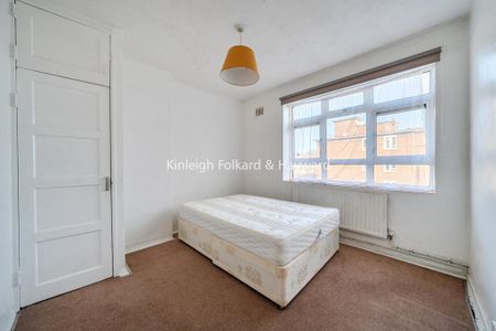 4 bedroom terraced house to rent - Photo 3
