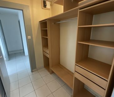 A LOUER - BOURGES - T2 de 53m² avec garage, balcon et cave. - Photo 6