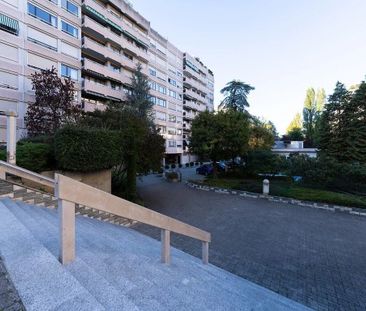 Furnished apartment in the heart of Champel - Photo 5