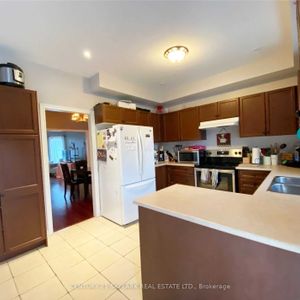 For Lease - 15 Surrey Drive, Barrie, Ontario - Photo 2