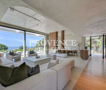 Maison • Le Roucas Blanc - Photo 1