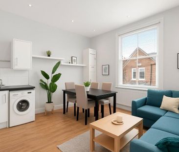 3 bedroom apartment to rent - Photo 4