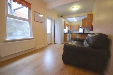 5 Bed - Norris Road, Reading - Photo 2