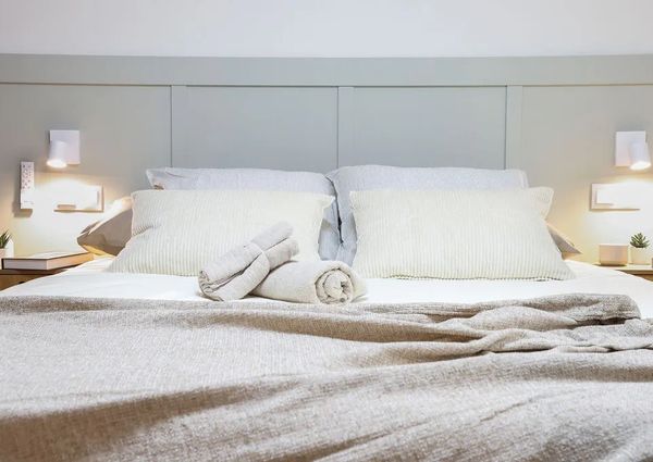 Calle Volver a Empezar, Madrid, Community of Madrid 28018