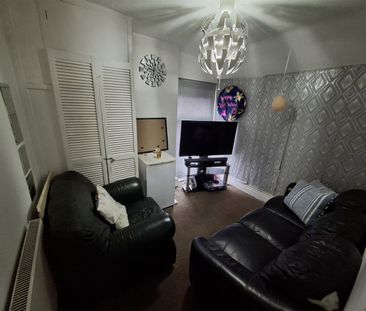 Alfred Street, Roath - Photo 1