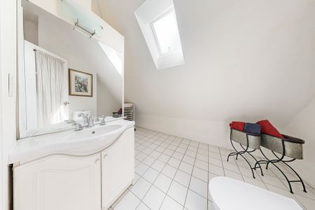 For Lease - 440 Sackville Street, Toronto, Ontario - Photo 4