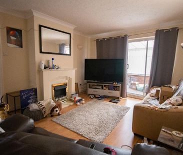 2 bedroom bungalow to rent - Photo 2