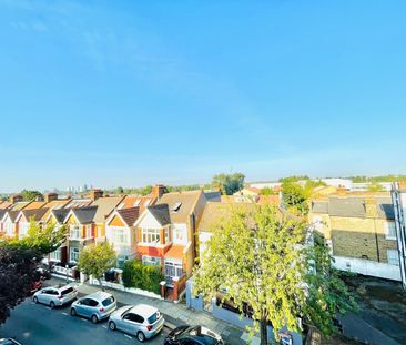 1 Bed Flat, Arthur Road, SW19 - Photo 4