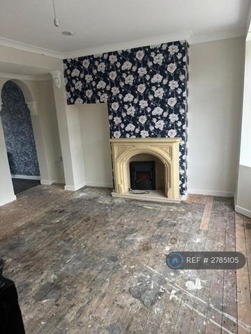 3 bedroom terraced house to rent - Photo 2