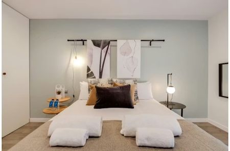 Carrer de Verdi, Barcelona, Catalonia 08012 - Photo 3