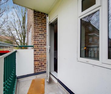 Restons Crescent - Photo 1