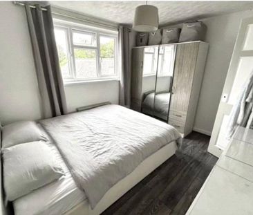 2 bedroom end of terrace house to rent - Photo 6