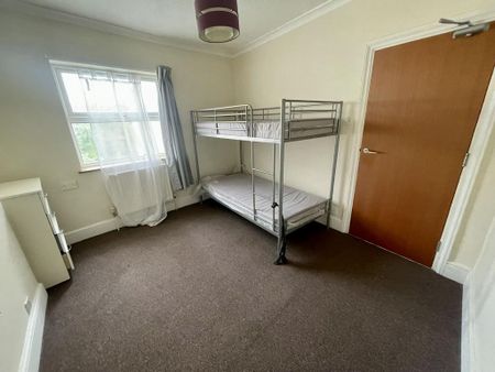 4 bedroom house to rent - Photo 5