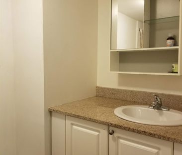 1 CH - 1 SDB - Montréal - $1,150 /mo - Photo 3