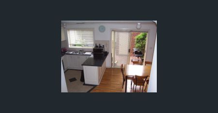 Large Family Home - Photo 5