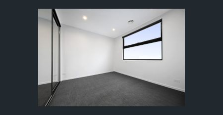 4 bedroom home in McKinnon - Photo 2