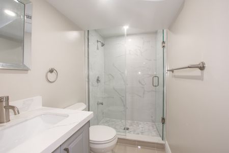 All Inclusive 2 Bedroom + Den Lower Unit in St. Catharines!! - Photo 5