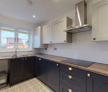 2 bedroom semi-detached house to rent - Photo 5