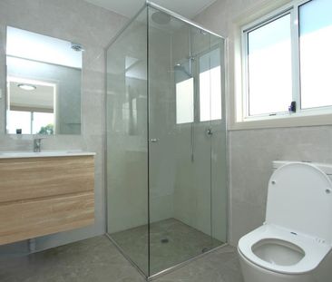 Modern 2-bedroom granny in Raby - Photo 5