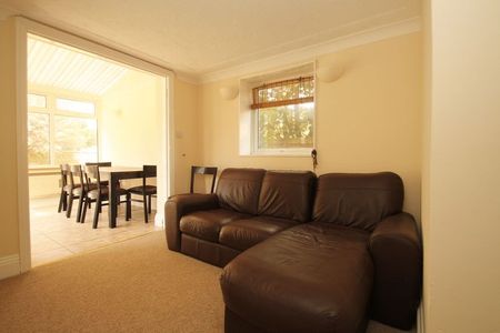 Ridley Road, Winton - Photo 4