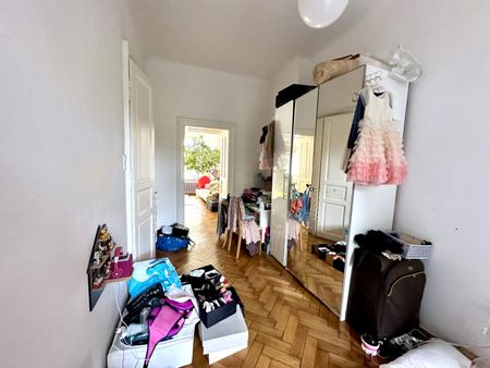 Provisionsfrei – Wunderschöne Altbauwohnung mit zwei Zimmer und einer extra Küche in absoluter Bestlage in St. Leonhard - Photo 2