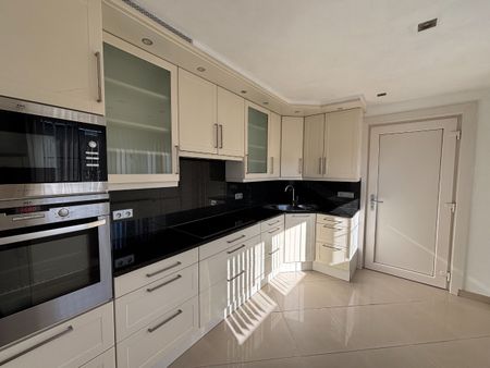 Instapklare woning met 3 slaapkamers in Genk - Photo 3
