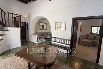 Cala Llonga, Balearic Islands 07849