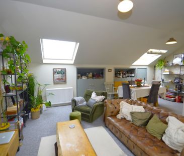 2 bedroom Penthouse to rent - Photo 1