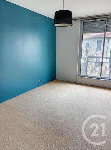 Location Appartement 3 pièces 90m² CHAMALIERES 63400 - Photo 5