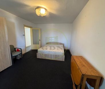 Inchiriere apart. cu 3 camere mobilate, zona Cipariu - Photo 3