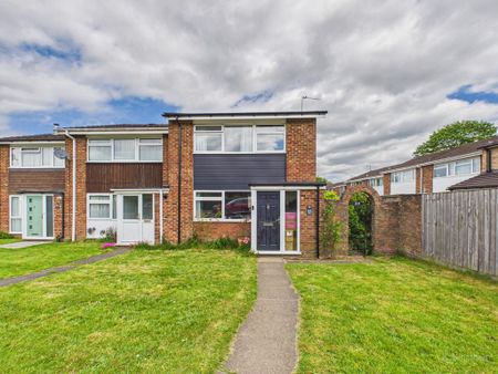 3 bedroom end of terrace house to rent - Photo 5