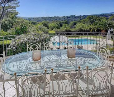 VILLA TRES SPACIEUSE EN POSITION DOMINANTE - Photo 4