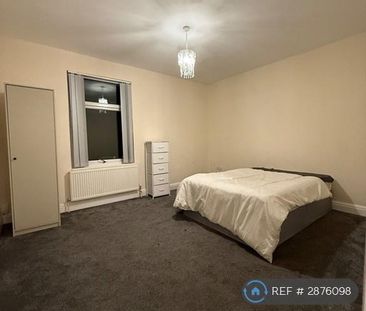 1 bedroom in a house share to rent - Photo 4