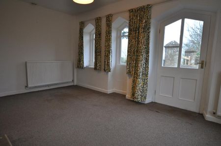 2 bedroom detached house to rent - Photo 2