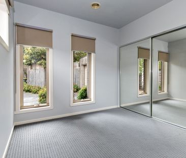 2 BEDROOM UNIT THAT WILL DEFINITELY IMPRESS! - Photo 1