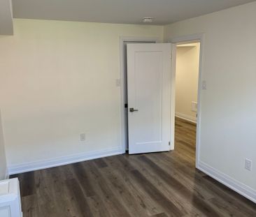 For Lease - 2111 Wilson Street, Innisfil, Ontario - Photo 1