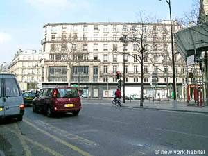 Logement à Paris, Location meublée - Photo 5