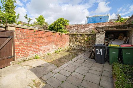 3 bedroom terraced house to rent - Photo 4