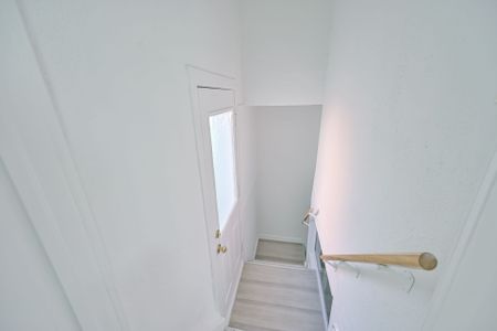 For Lease - 20 East Drive, Toronto, Ontario - Photo 4
