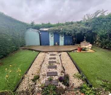 4 bedroom semi-detached house to rent - Photo 3