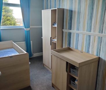 2 bed Terraced - To Let - Photo 4