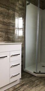 Three Bedroom Home - Photo 3