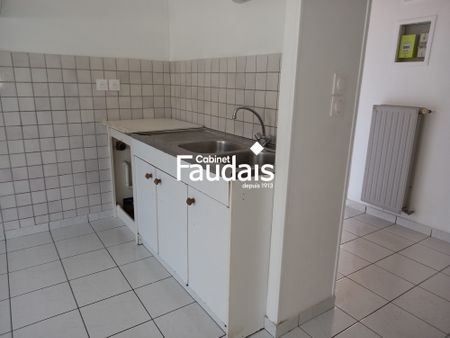Location Appartement 1 pièce 33m² ISIGNY SUR MER 14230 - Photo 2