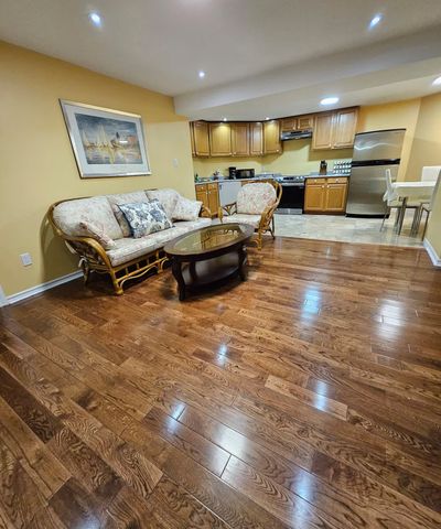 For Lease - 161 Devonsleigh Boulevard Unit# Lower, Richmond Hill, Ontario - Photo 4