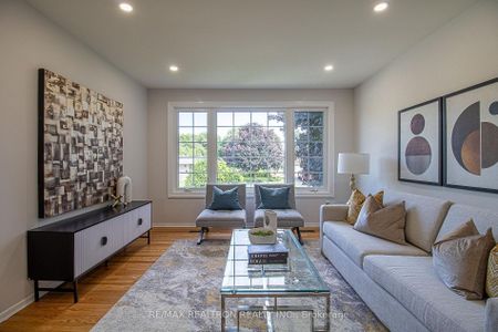 For Lease - 978 Wildwood Drive, Newmarket, Ontario - Photo 3