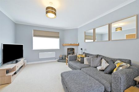 3 bedroom semi-detached house to rent - Photo 5