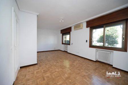 Casa adosada de alquiler en Conde Orgaz - Piovera - Photo 2